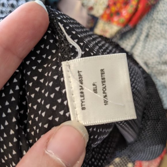 Skies are Blue Black and White Crochet Tank Sz SP - Picture 9 of 9